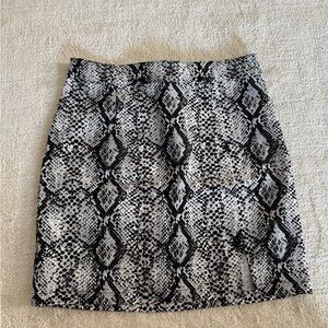 Garage Black and White Mini Pencil Skirt